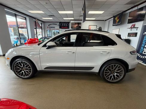 Used 2021 Porsche Macan S AWD/4WD image 13