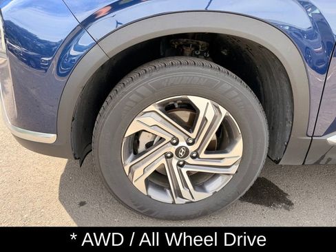 Used 2023 Hyundai Santa Fe SEL w/ Premium Package AWD/4WD image 9