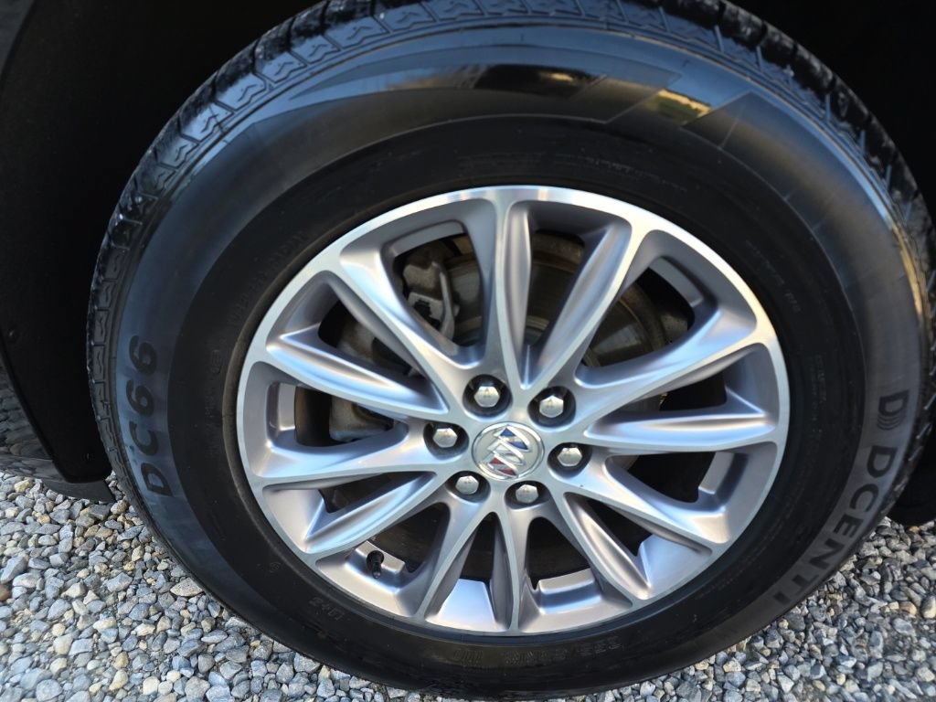 Used 2023 Buick Enclave Essence FWD image 12