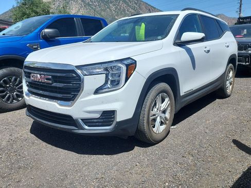 Used 2023 GMC Terrain SLE w/ Driver Convenience Package AWD/4WD image 1