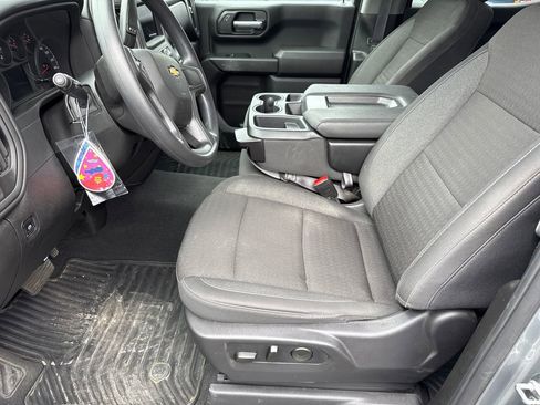 Used 2026 Chevrolet Silverado 1500 Custom RWD image 16