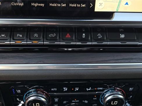 New 2026 GMC Sierra 1500 SLT w/ SLT Premium Plus Package image 38