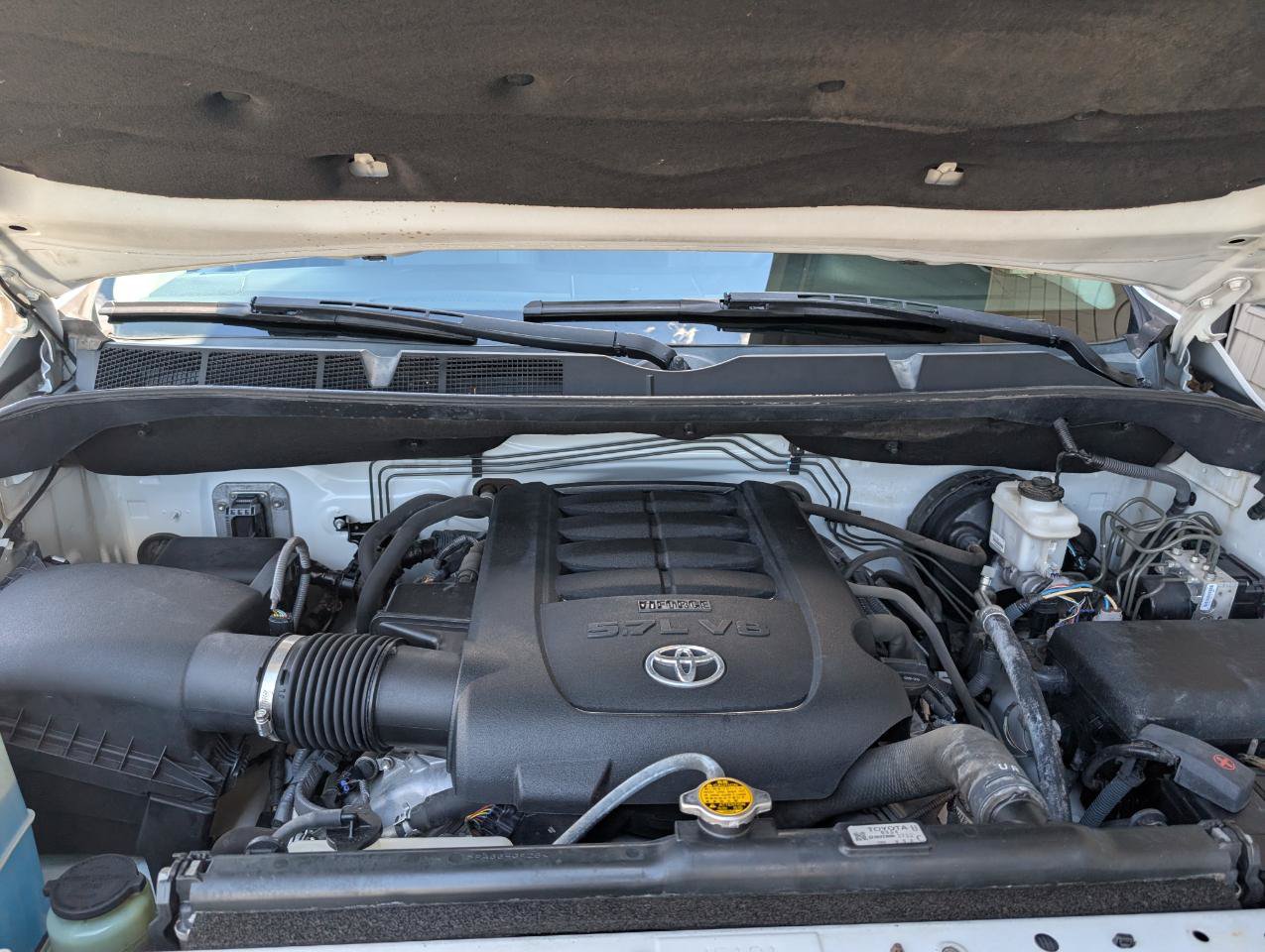 Used 2014 Toyota Tundra Limited w/ Limited Premium Package AWD/4WD image 24