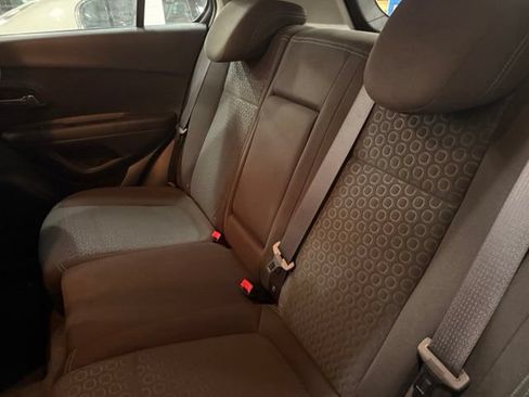 Used 2016 Chevrolet Trax LS AWD/4WD image 18