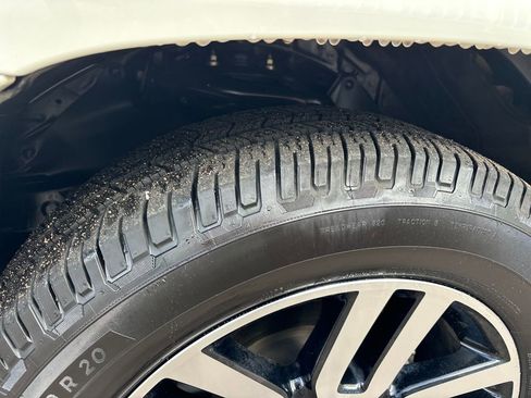 Used 2022 Toyota 4Runner Limited image 28