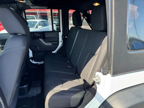 Used 2015 Jeep Wrangler Unlimited Sport image 5