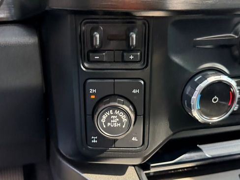 Certified 2023 Ford F250 Lariat w/ Lariat Ultimate Package image 27