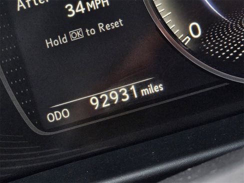 Used 2023 Lexus ES 350 Luxury image 12