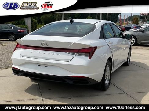 Used 2021 Hyundai Elantra SE FWD image 7
