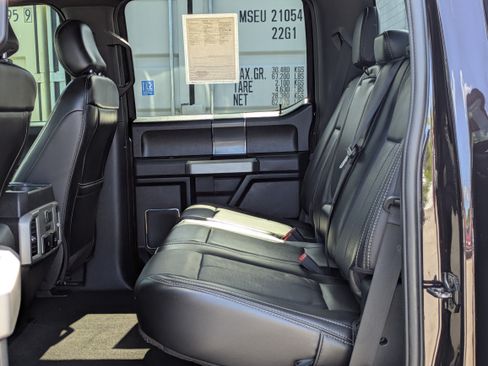 Used 2019 Ford F150 Lariat w/ Equipment Group 502A Luxury AWD/4WD image 19