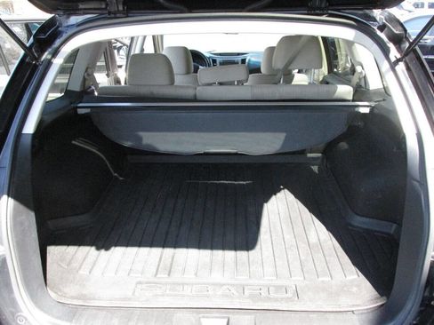 Used 2013 Subaru Outback 2.5i Premium image 11