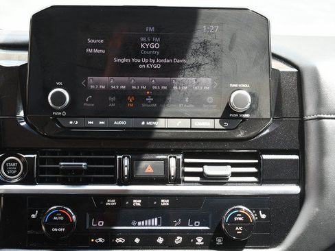 Used 2024 Nissan Pathfinder SV AWD/4WD image 19