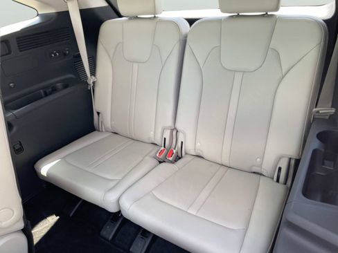 Used 2023 Kia Sorento EX w/ Panoramic Sunroof Package FWD image 18