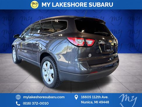 Used 2016 Chevrolet Traverse LT w/ Style and Technology Package FWD image 5