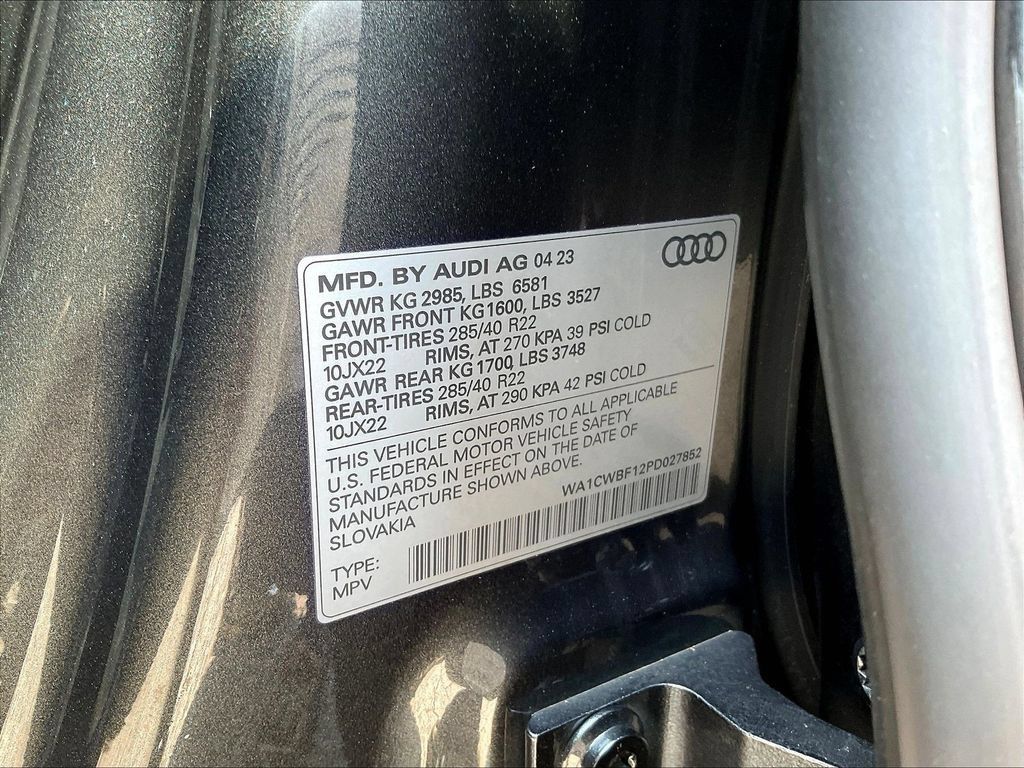 Used 2023 Audi SQ8 Prestige AWD/4WD image 16