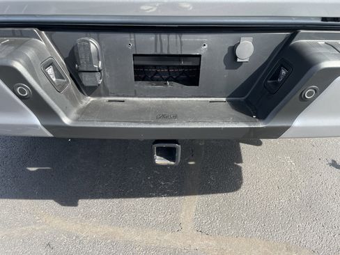 Used 2023 Ford F150 XLT w/ Equipment Group 302A High image 26