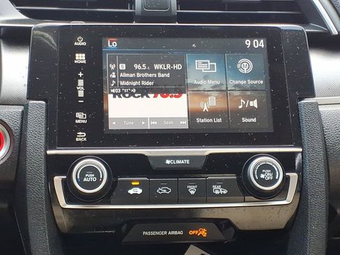 Used 2018 Honda Civic EX image 6