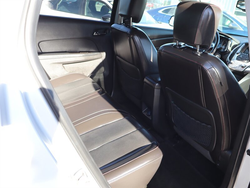 Used 2015 GMC Terrain SLT AWD/4WD image 10