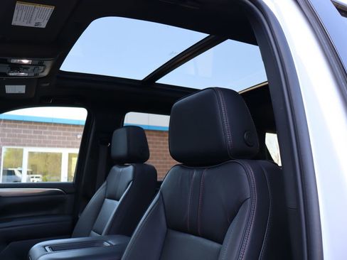 Used 2024 Chevrolet Tahoe RST w/ Luxury Package AWD/4WD image 28