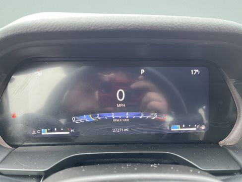 Used 2023 Jeep Grand Cherokee L Laredo image 20