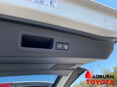 New 2026 Toyota 4Runner TRD Off-Road Premium AWD/4WD image 13