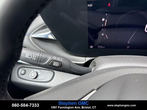 Used 2025 Buick Envista Sport Touring w/ Convenience I Package image 17