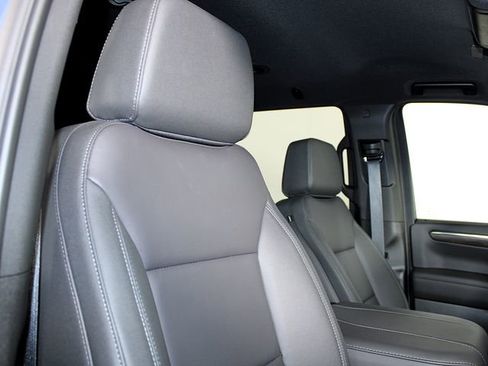Used 2026 Chevrolet Tahoe LT w/ LPO, Dark Essentials Package RWD image 29