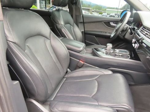 Used 2019 Audi Q7 3.0T Prestige AWD/4WD image 40