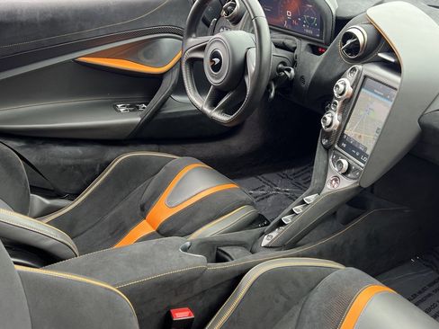 Used 2021 McLaren 720S Luxury image 18