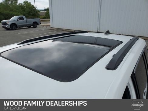 Used 2024 Jeep Grand Cherokee Limited 4xe w/ Trailer Tow Package image 4