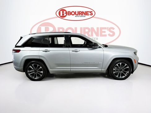 Used 2022 Jeep Grand Cherokee Overland image 13