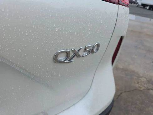 Used 2019 INFINITI QX50 Essential w/ Premium Audio Package FWD image 11
