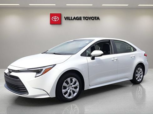 Certified 2026 Toyota Corolla LE FWD image 1