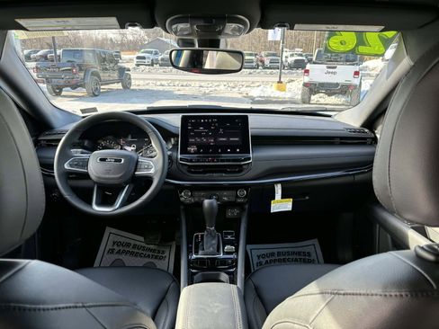 New 2026 Jeep Compass Latitude AWD/4WD image 14