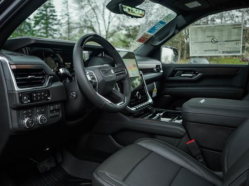 New 2026 GMC Yukon XL Denali w/ Denali Reserve Package AWD/4WD image 19