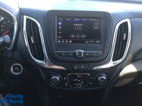 Used 2023 Chevrolet Equinox LT image 37