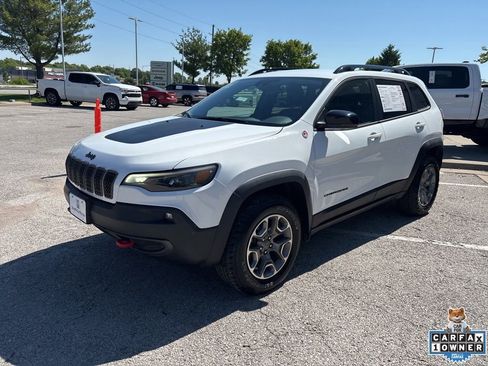 Used 2022 Jeep Cherokee Trailhawk w/ Comfort/Convenience Group AWD/4WD image 13