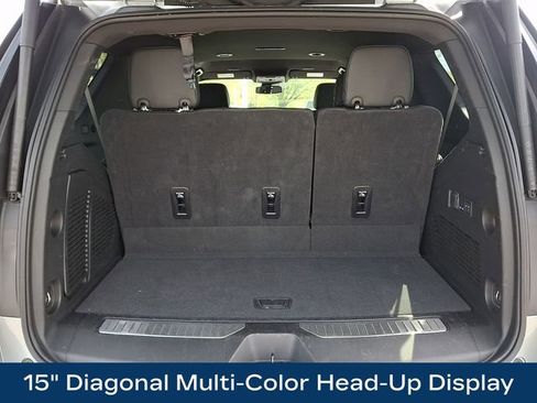 Used 2025 GMC Yukon Denali AWD/4WD image 29