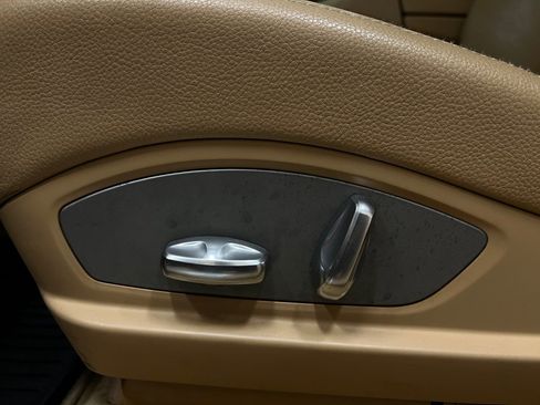 Used 2013 Porsche Panamera 4 image 27