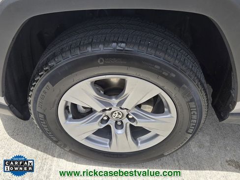 Used 2023 Toyota RAV4 XLE w/ Convenience Package image 10