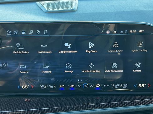 New 2026 Chevrolet Traverse RS image 25