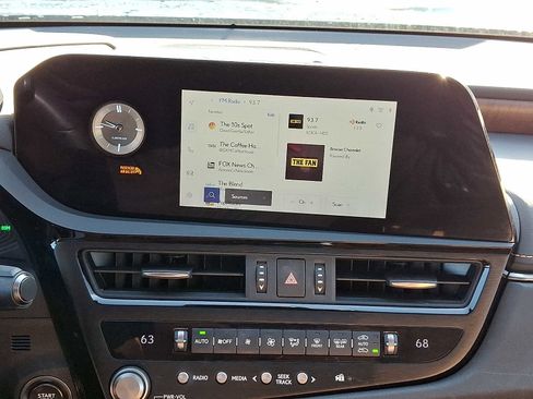 Used 2023 Lexus ES 250 w/ Premium Package image 17