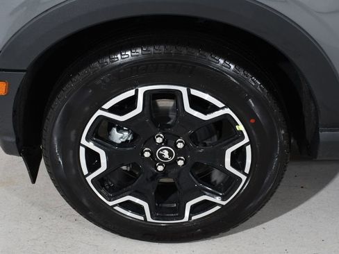 New 2025 Ford Bronco Sport Outer Banks w/ Outer Banks Tech Package+ AWD/4WD image 24