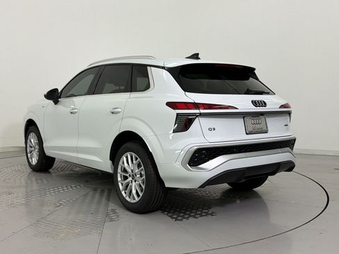 New 2026 Audi Q3 quattro 2.0T AWD/4WD image 3
