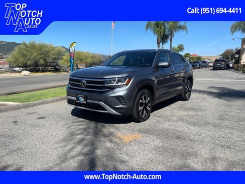 Used 2021 Volkswagen Atlas Cross Sport SE image 1