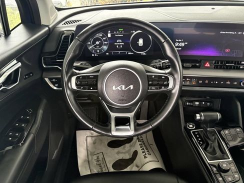 Certified 2025 Kia Sportage SX FWD image 14
