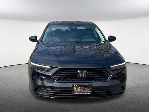 Used 2025 Honda Accord EX-L image 2