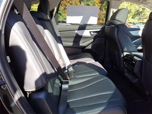 New 2026 Acura MDX SH-AWD image 9