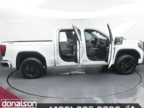 Used 2022 GMC Sierra 1500 Elevation w/ Driver Alert Package I image 21