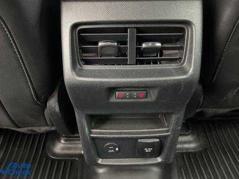 Used 2021 Ford Edge Titanium w/ Equipment Group 301A image 23